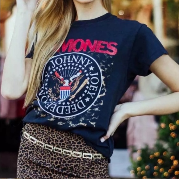 Black Ramones band Leopard Print Graphic Tee - Picture 2 of 7
